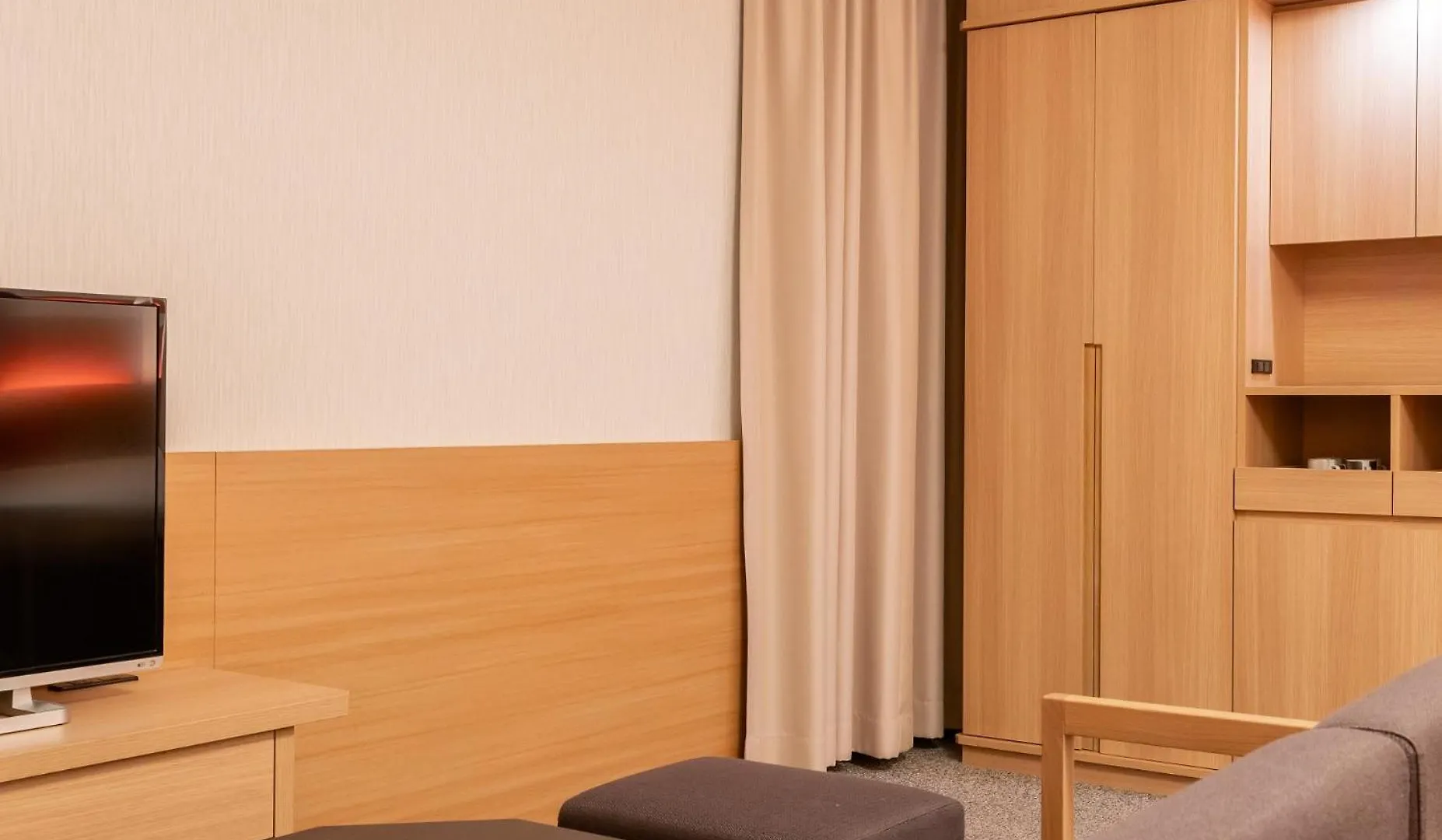 Loisir Hotel Classic Garden Kyoto Sanjo