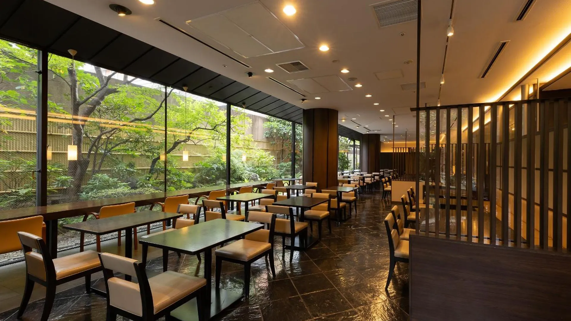 Loisir Hotel Classic Garden Kyoto Sanjo